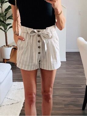 Abercrombie & Fitch Beige and White Striped High-Waist Tie Shorts Linen Size S